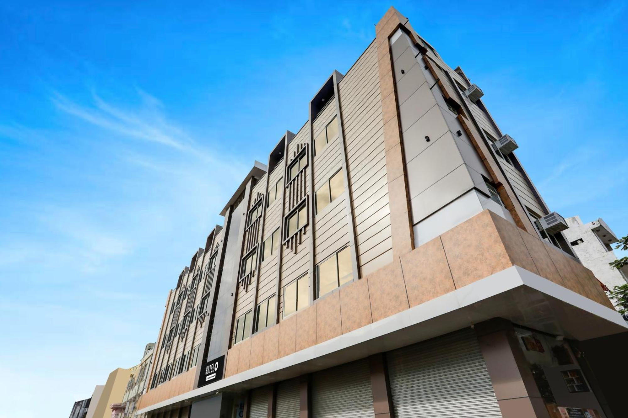 Super Hotel O Kota Near Railway Station Formerly Aagam Inn Tirath Bagian luar foto