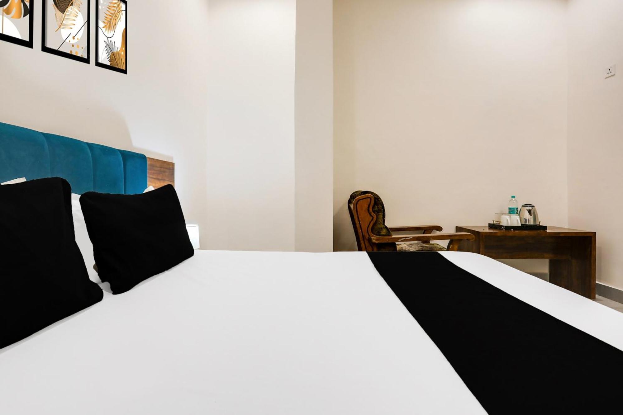 Super Hotel O Kota Near Railway Station Formerly Aagam Inn Tirath Bagian luar foto